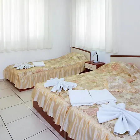 Konukevi Gloria House Misivri