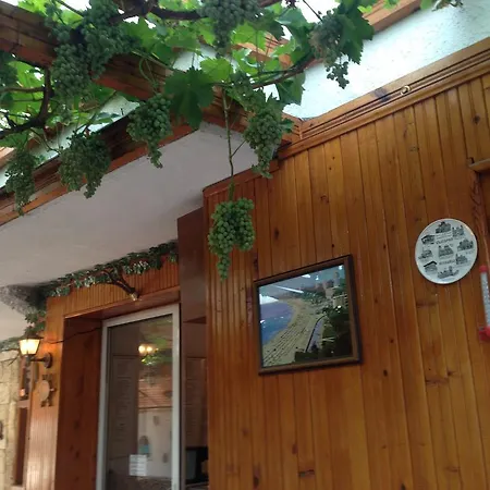 Guest house Gloria House Nesebar