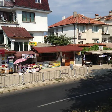 Gloria House 2*