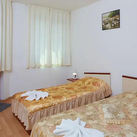 Maison d'hôtes Gloria House 2*